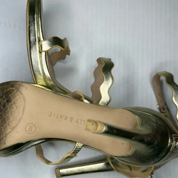 Kelly & Katie Metallic Gold Heels - Picture 5 of 5